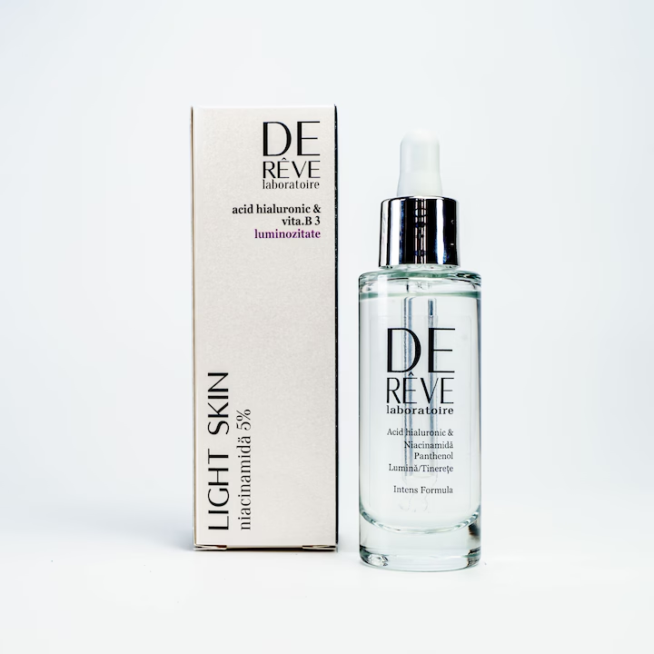 Ser facial iluminator LIGHT SKIN, cu niamicidă 5%, două tipuri de acid hialuronic și panthenol, 30ml, DE RÊVE Laboratoire
